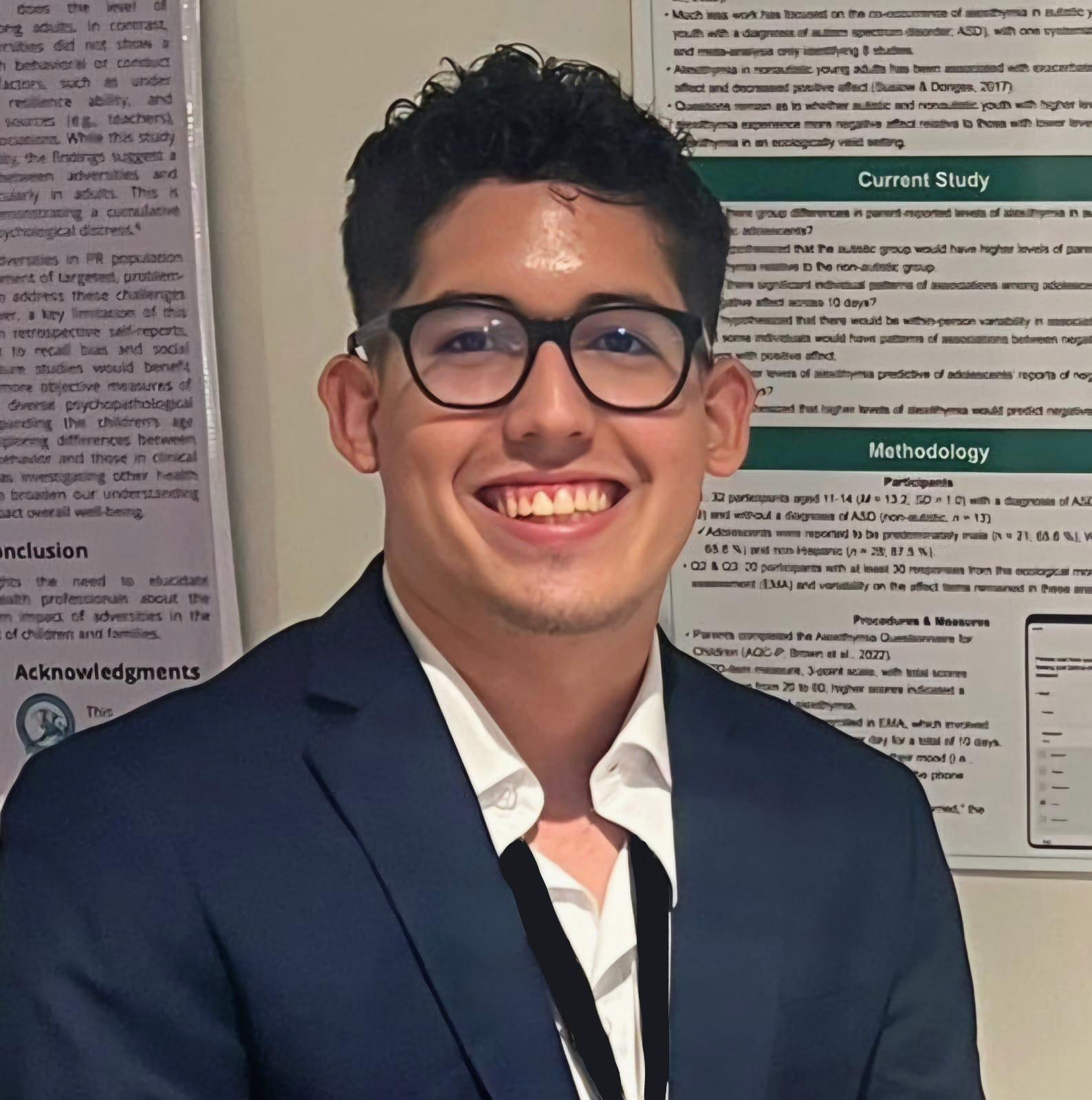 Alejandro M. Vargas Rosario (21 años)